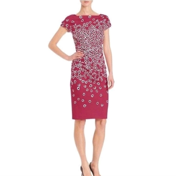 Escada Heart Dress- 8 - Picture 15 of 15